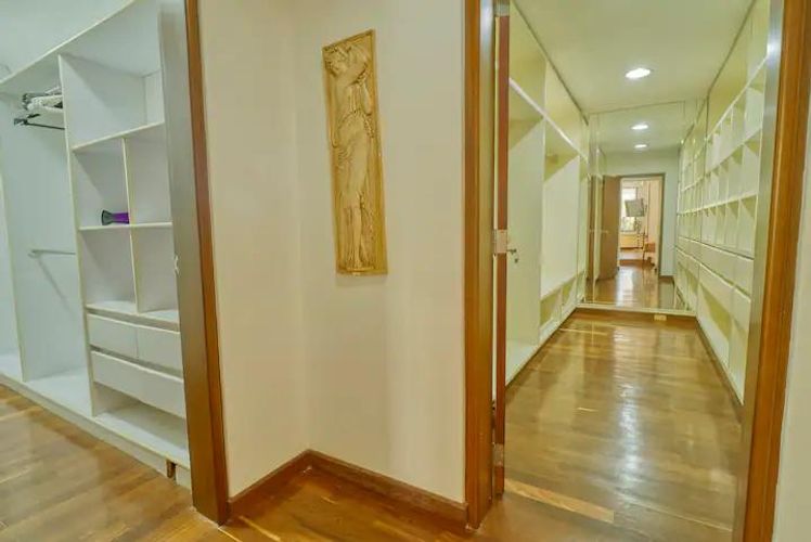 Casa de 3 alcobas en arriendo en Los Balsos, Medellín, 640 m² · foto 17 de 24