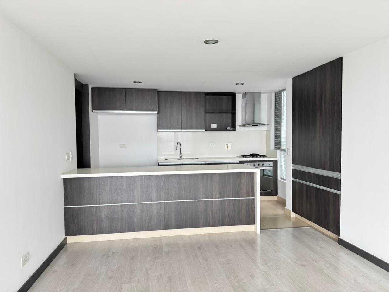 Apartamento en arriendo en La Pradera, Envigado · foto 4 de 19