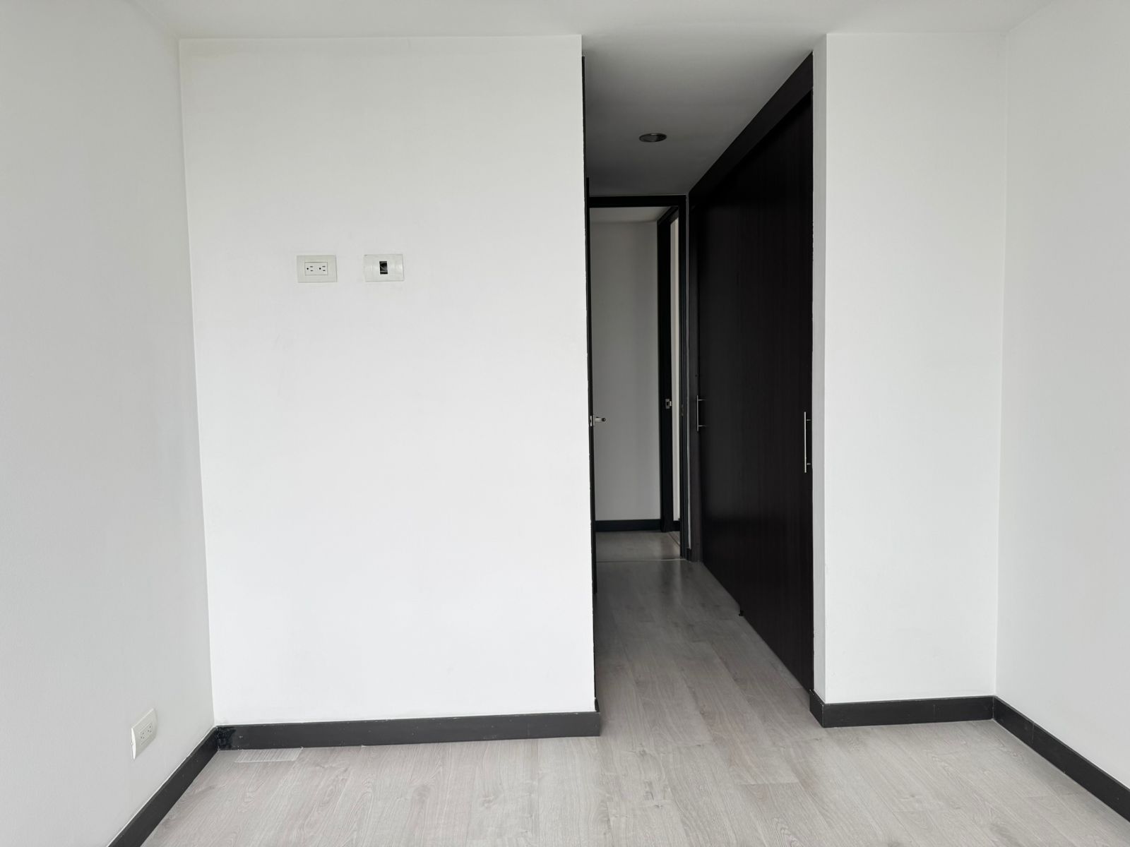 Apartamento en arriendo en La Pradera, Envigado · foto 13 de 19
