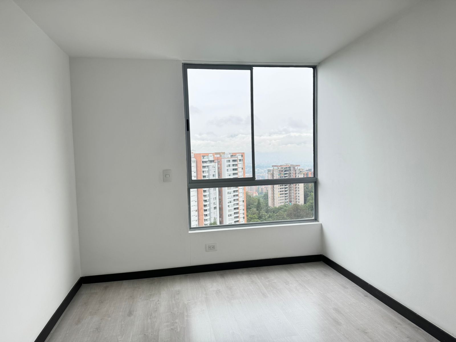 Apartamento en arriendo en La Pradera, Envigado · foto 16 de 19