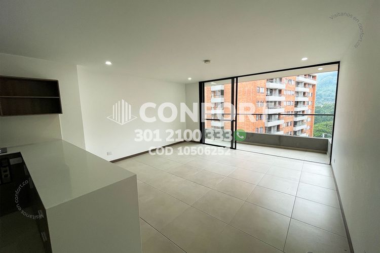 Apartamento de 2 alcobas en arriendo en Loma Del Escobero, Envigado, 78 m² · foto 3 de 24
