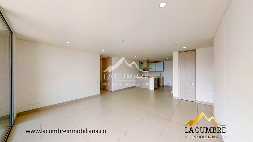 Apartamento de 3 alcobas en arriendo en Castropol, Medellín, 138 m² · foto 2 de 16