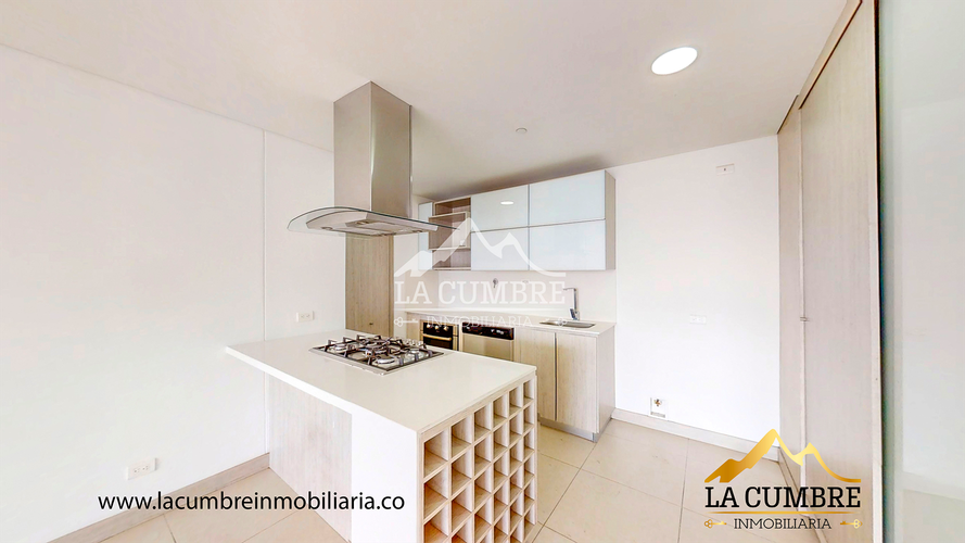 Apartamento de 3 alcobas en arriendo en Castropol, Medellín, 138 m² · foto 7 de 16