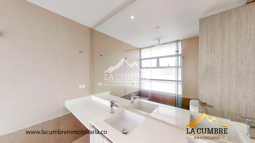 Apartamento de 3 alcobas en arriendo en Castropol, Medellín, 138 m² · foto 12 de 16