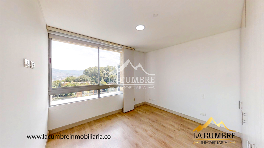Apartamento de 3 alcobas en arriendo en Castropol, Medellín, 138 m² · foto 13 de 16