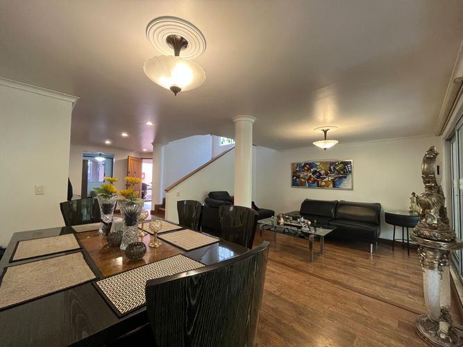 Casa de 4 alcobas en venta en El Poblado, Medellín, 285 m² · foto 4 de 18