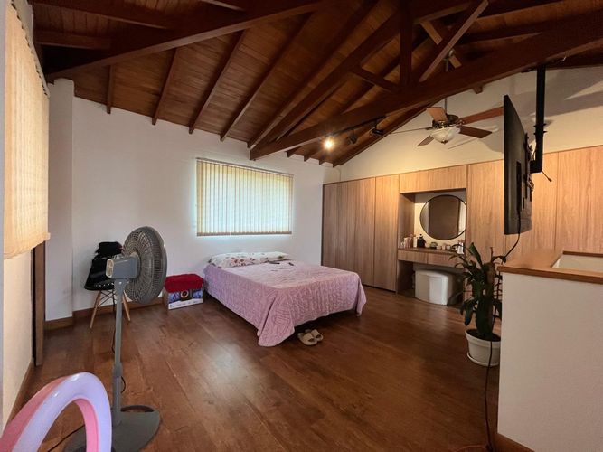 Casa de 4 alcobas en venta en El Poblado, Medellín, 285 m² · foto 9 de 18