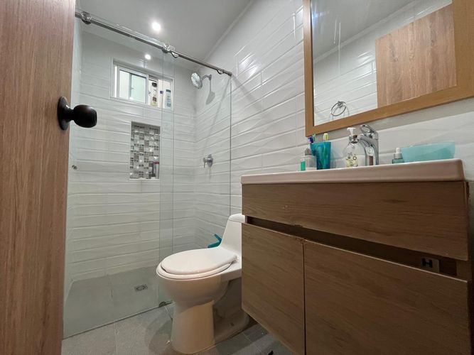 Casa de 4 alcobas en venta en El Poblado, Medellín, 285 m² · foto 16 de 18