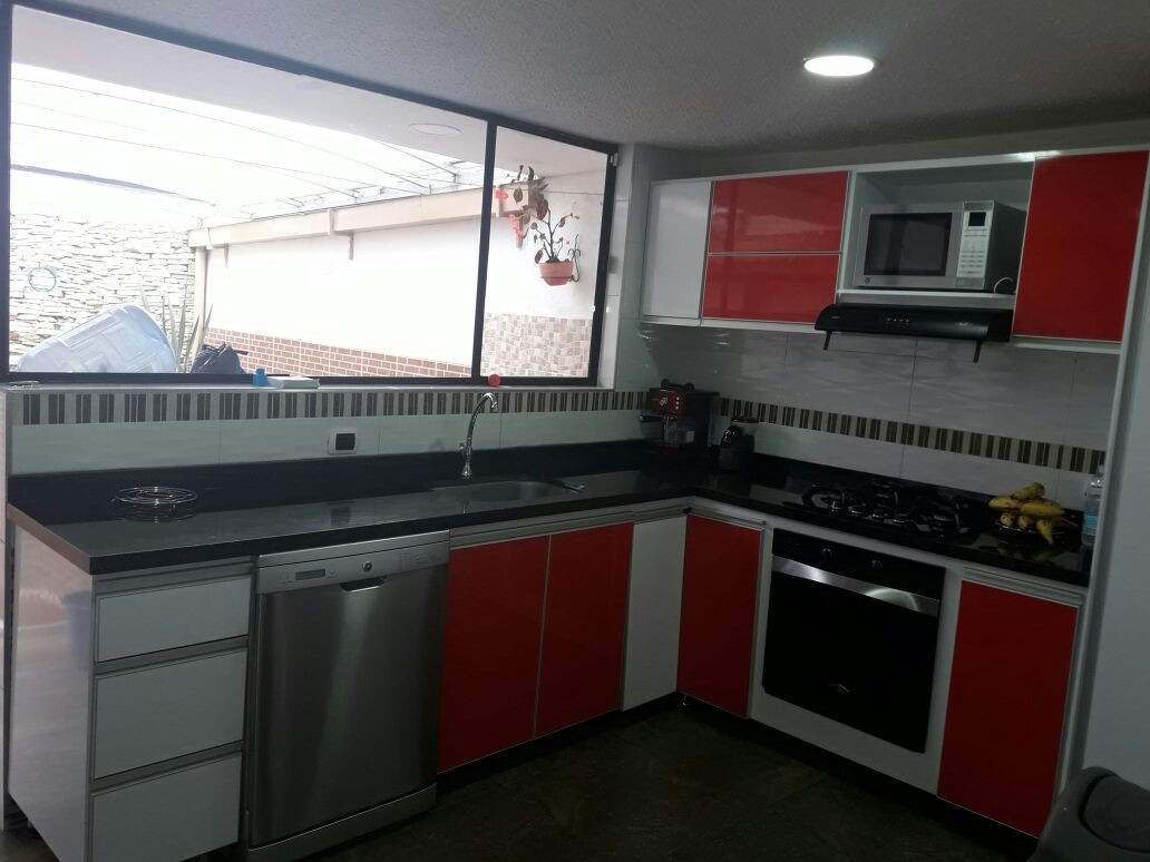 Casa en venta en Alamos, Bogotá · foto 7 de 17