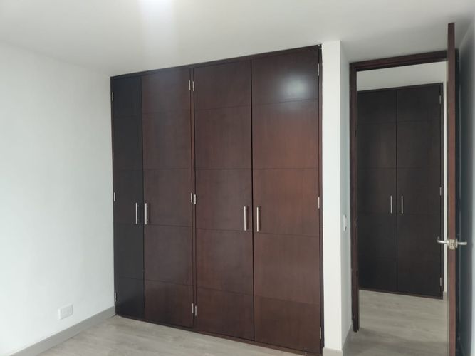 Apartamento de 3 alcobas en arriendo en Patio Bonito, Medellín, 143 m² · foto 10 de 19