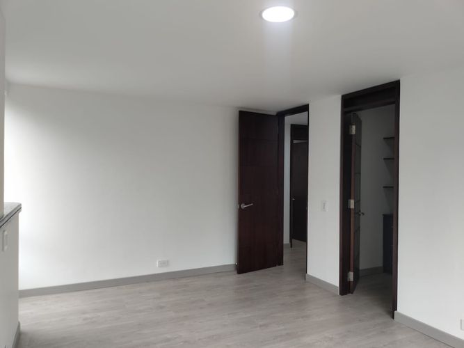 Apartamento de 3 alcobas en arriendo en Patio Bonito, Medellín, 143 m² · foto 14 de 19