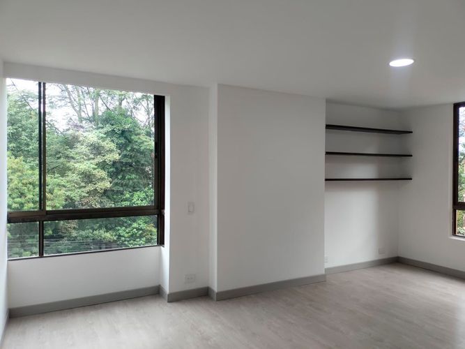 Apartamento de 3 alcobas en arriendo en Patio Bonito, Medellín, 143 m² · foto 16 de 19