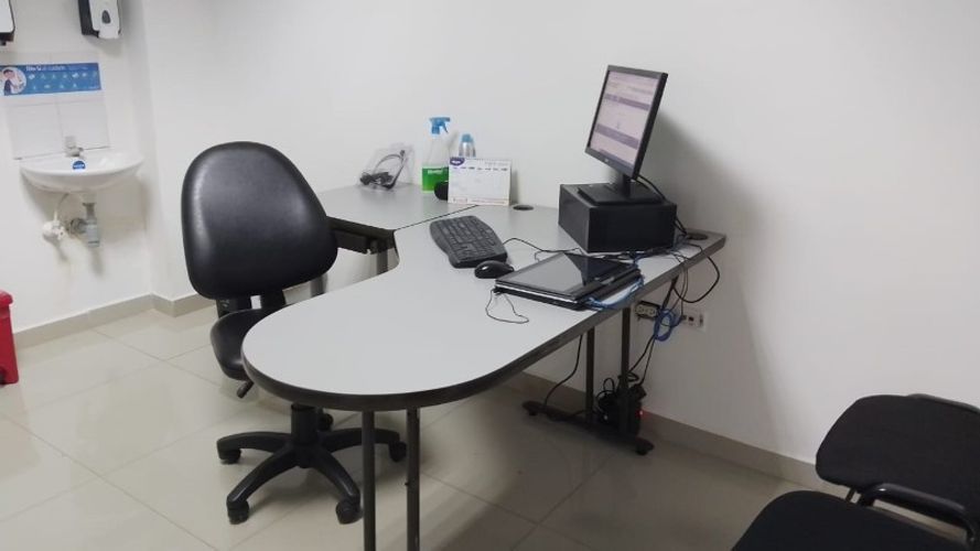 Casa en arriendo en Laureles, Medellín, 500 m² · foto 6 de 13