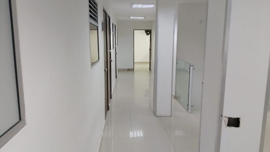 Casa en arriendo en Laureles, Medellín, 500 m² · foto 8 de 13