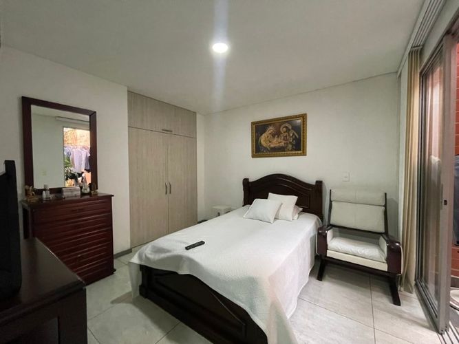 Apartamento de 3 alcobas en venta en Belen La Palma, Medellín, 137 m² · foto 9 de 16