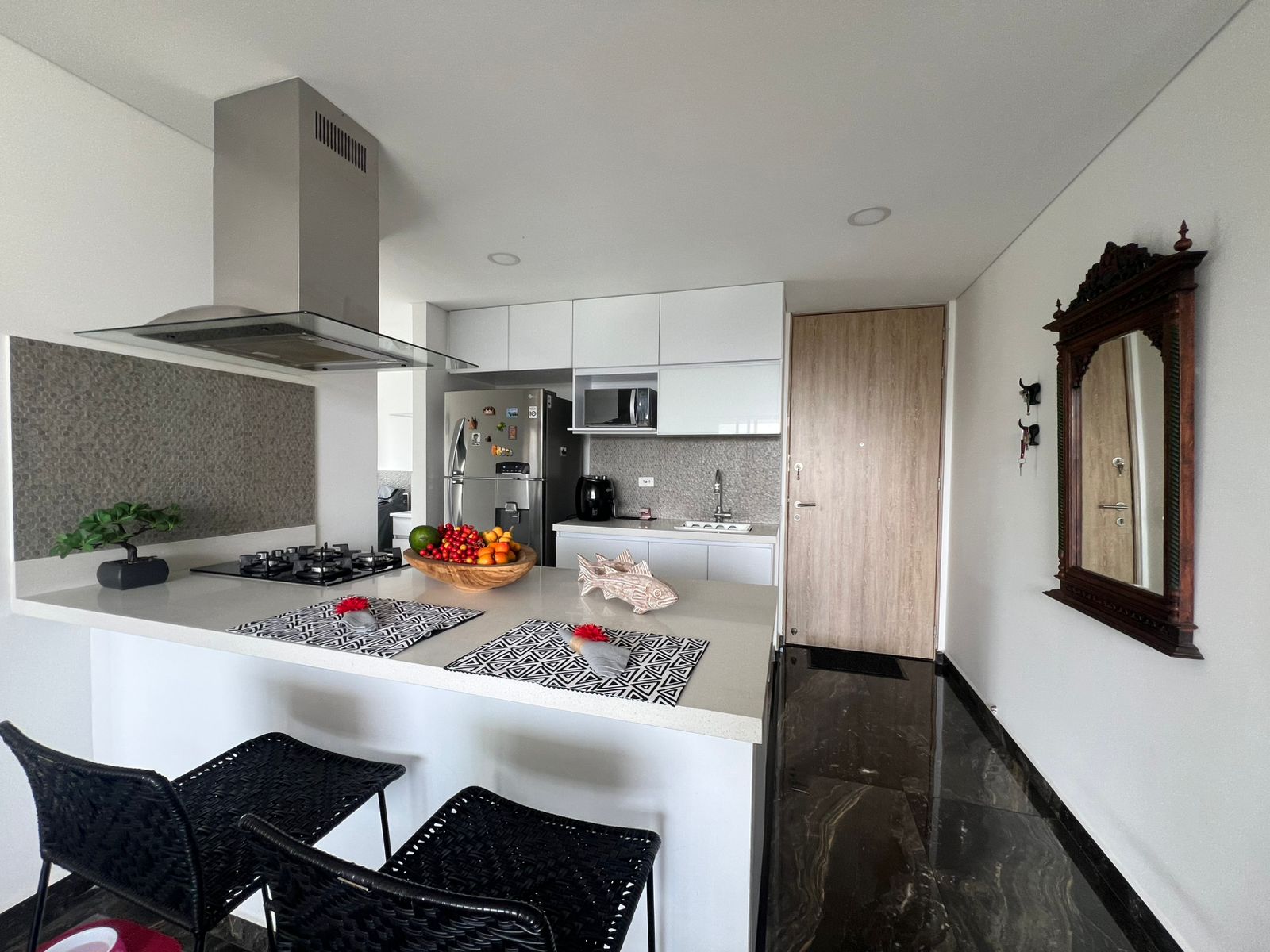 Apartamento en venta en El Poblado, Medellín · foto 6 de 16