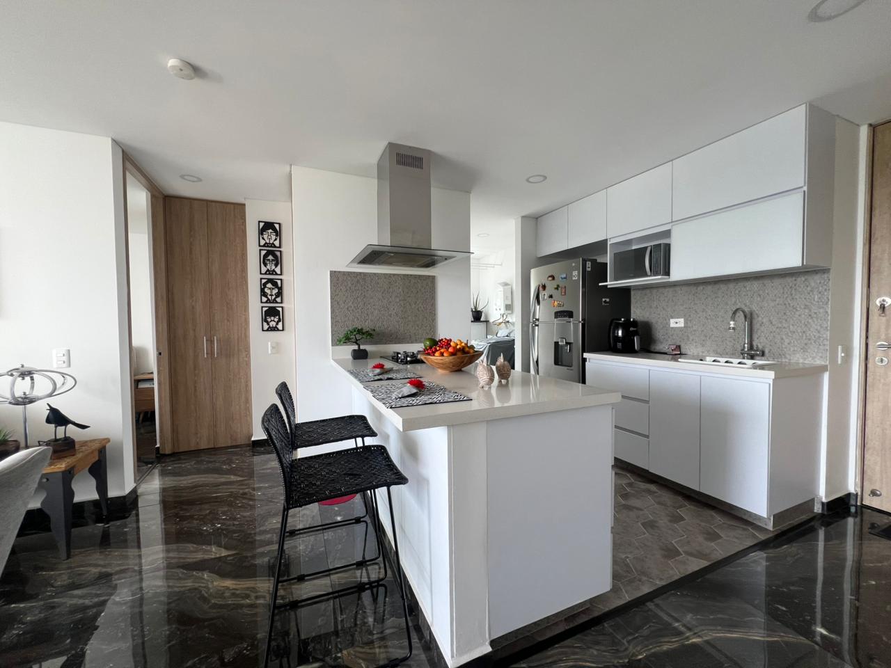 Apartamento en venta en El Poblado, Medellín · foto 7 de 16