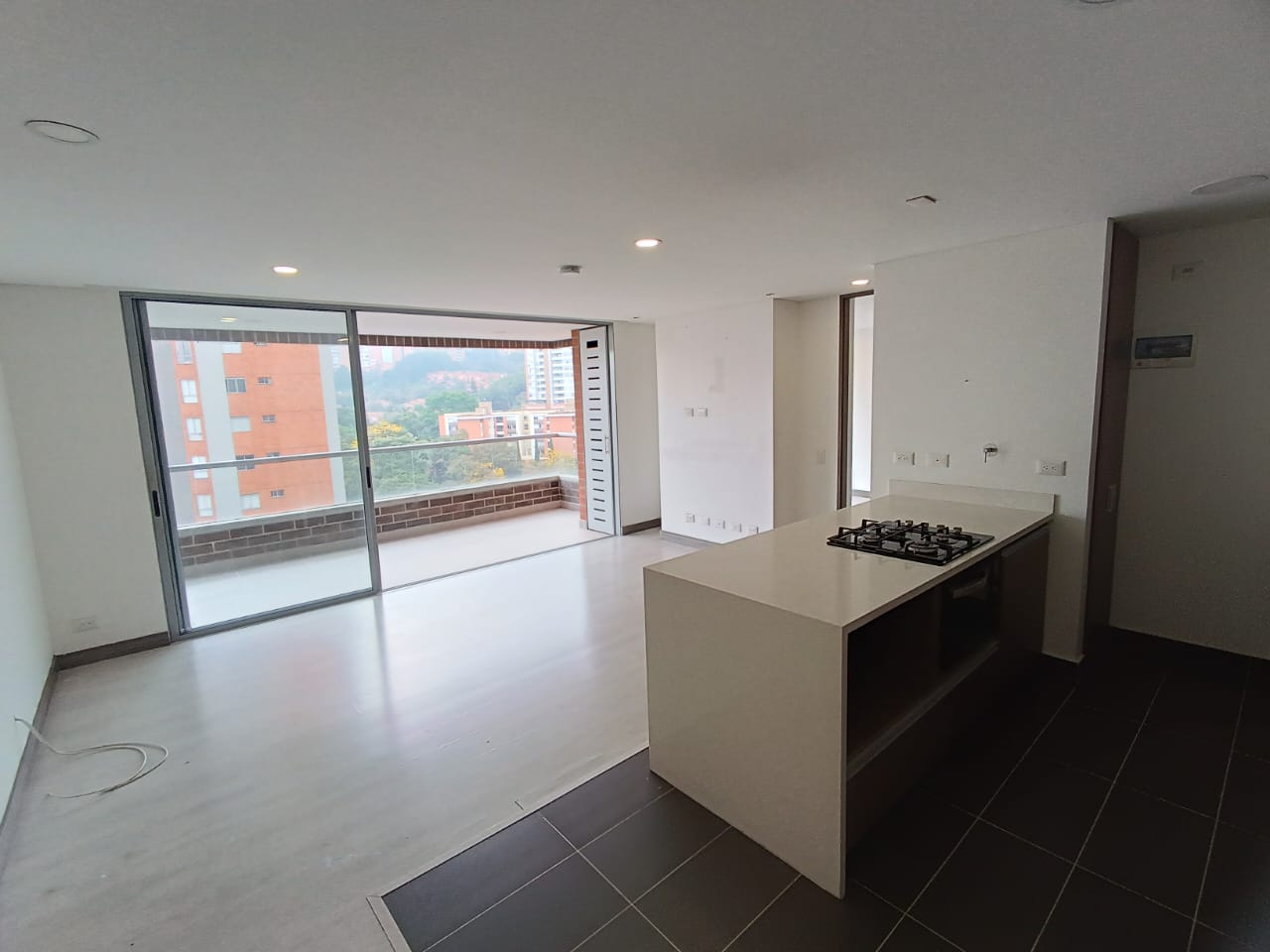 Apartamento en arriendo en La Pradera, Envigado · foto 2 de 13