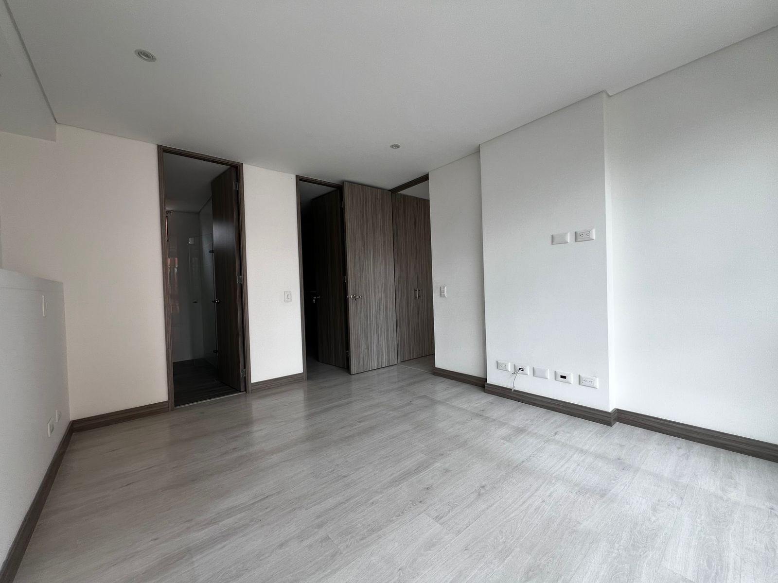 Apartamento en arriendo en La Pradera, Envigado · foto 8 de 13