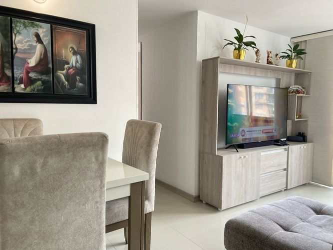 Apartamento de 3 alcobas en venta en La Barquereña, Sabaneta, 56 m² · foto 2 de 20