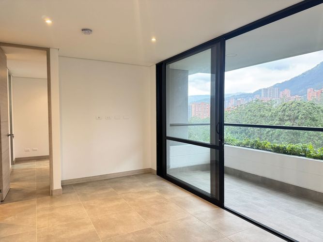Apartamento de 1 alcoba en arriendo en El Poblado, Medellín, 75 m² · foto 2 de 13