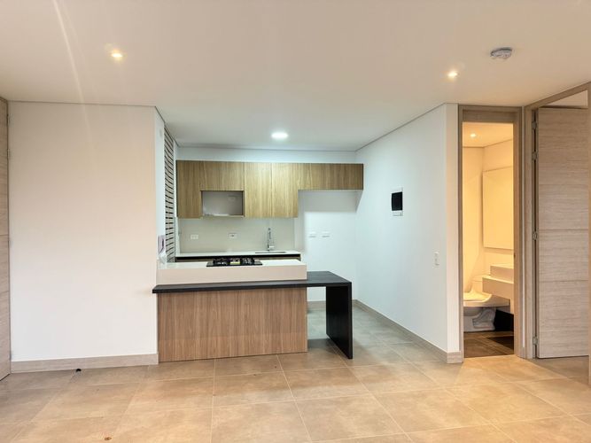 Apartamento de 1 alcoba en arriendo en El Poblado, Medellín, 75 m² · foto 5 de 13