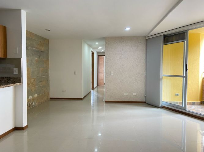 Apartamento de 3 alcobas en venta en Loma De La Doctora, Sabaneta, 111 m² · foto 2 de 20