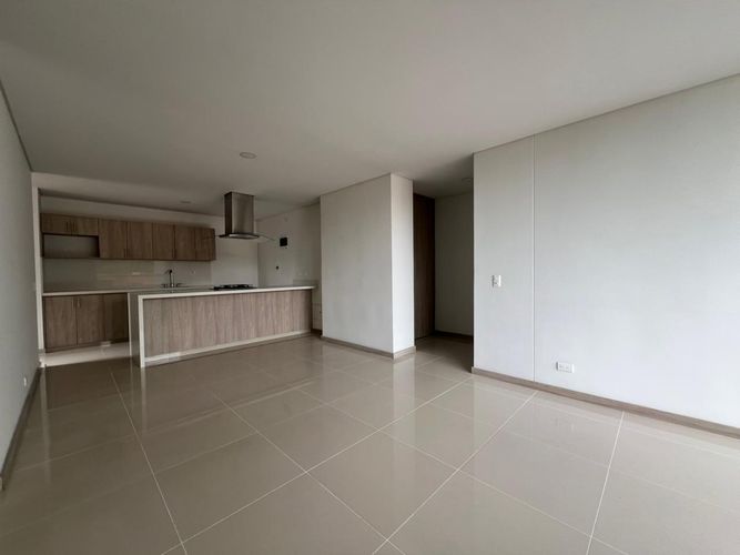 Apartamento de 3 alcobas en arriendo en Pantanillo, Envigado, 94 m² · foto 2 de 16