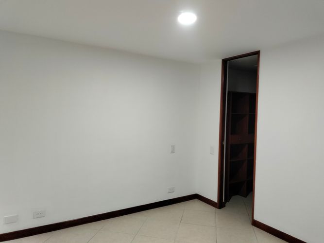 Apartamento de 2 alcobas en arriendo en El Poblado, Medellín, 70 m² · foto 9 de 17