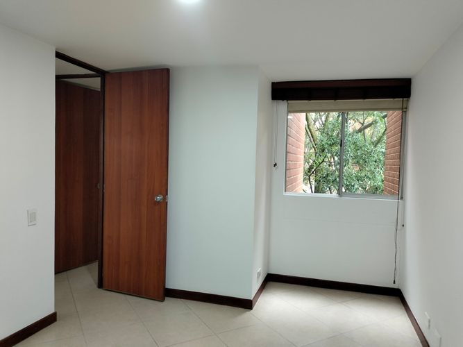 Apartamento de 2 alcobas en arriendo en El Poblado, Medellín, 70 m² · foto 13 de 17