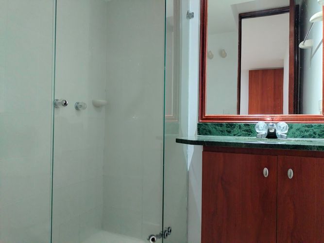 Apartamento de 2 alcobas en arriendo en El Poblado, Medellín, 70 m² · foto 16 de 17