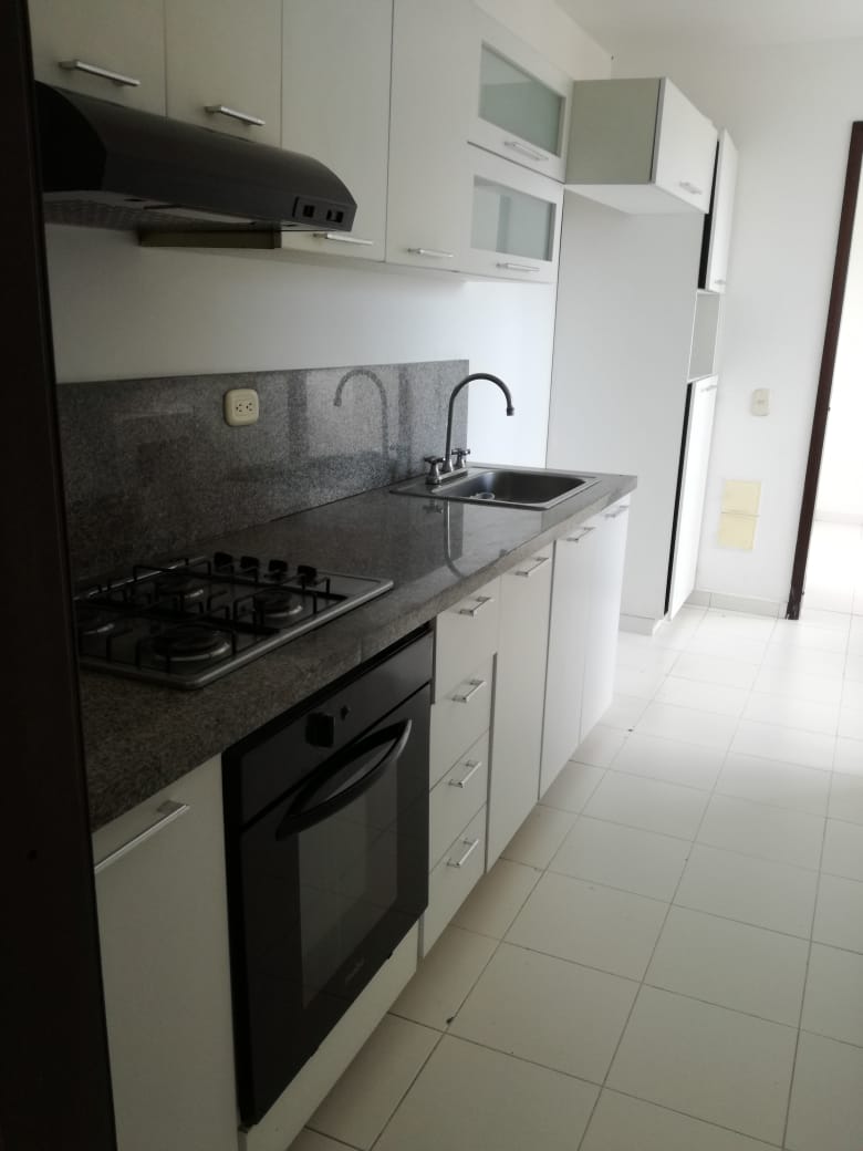 Apartamento en venta en Ciudad Jardin, Barranquilla · foto 4 de 18