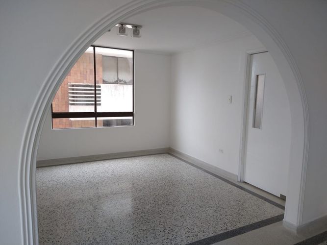 Apartamento de 3 alcobas en venta en Altos De Riomar, Barranquilla, 167 m² · foto 2 de 8
