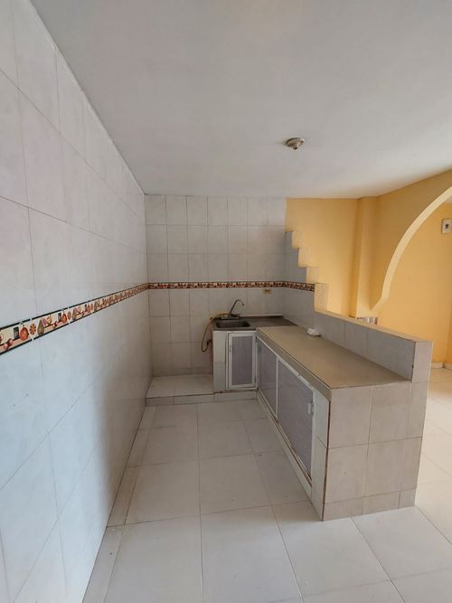 Casa de 5 alcobas en venta en Los Almendros, Soledad, 76 m² · foto 2 de 24