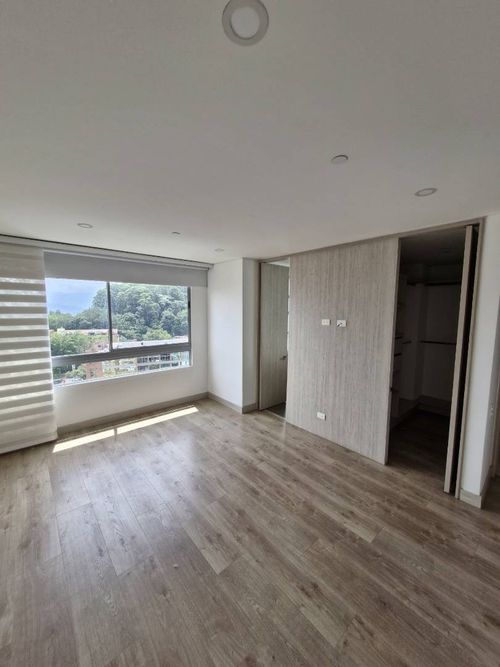 Apartamento de 3 alcobas en arriendo en Castropol, Medellín, 128 m² · foto 14 de 17