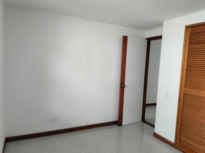 Apartamento de 2 alcobas en arriendo en El Poblado, Medellín, 83 m² · foto 8 de 15