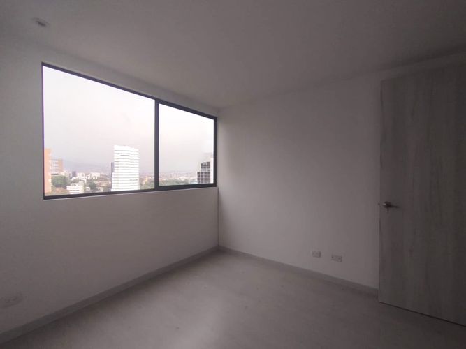 Apartamento de 3 alcobas en arriendo en El Poblado, Medellín, 86 m² · foto 6 de 15