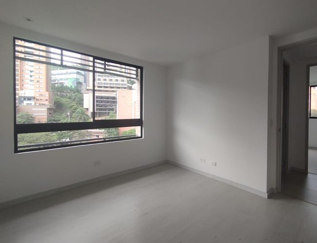 Apartamento de 3 alcobas en arriendo en El Poblado, Medellín, 86 m² · foto 8 de 15