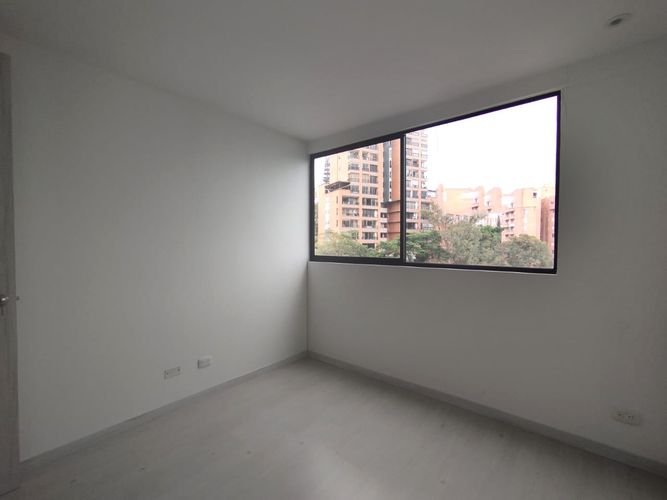 Apartamento de 3 alcobas en arriendo en El Poblado, Medellín, 86 m² · foto 11 de 15