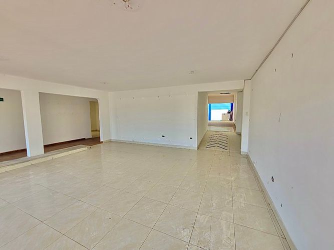 Edificio en venta en Alfonso Lopez, Palmira, 407 m² · foto 7 de 24
