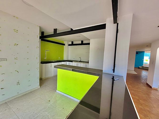 Edificio en venta en Alfonso Lopez, Palmira, 407 m² · foto 18 de 24