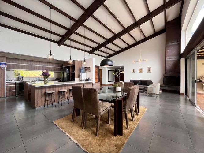 Casa de 4 alcobas en venta en Conjunto Residencial Isla Fuerta, Envigado, 450 m² · foto 4 de 19
