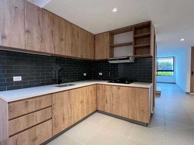 Casa de 3 alcobas en venta en Lomitas, La Ceja, 140 m² · foto 5 de 14