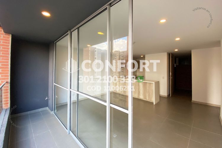 Apartamento de 2 alcobas en arriendo en Ciudad Del Río, Medellín, 87 m² · foto 6 de 24