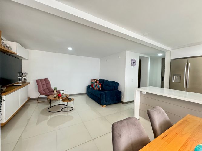 Apartamento de 3 alcobas en venta en Suramérica, Itagüí, 88 m² · foto 7 de 19