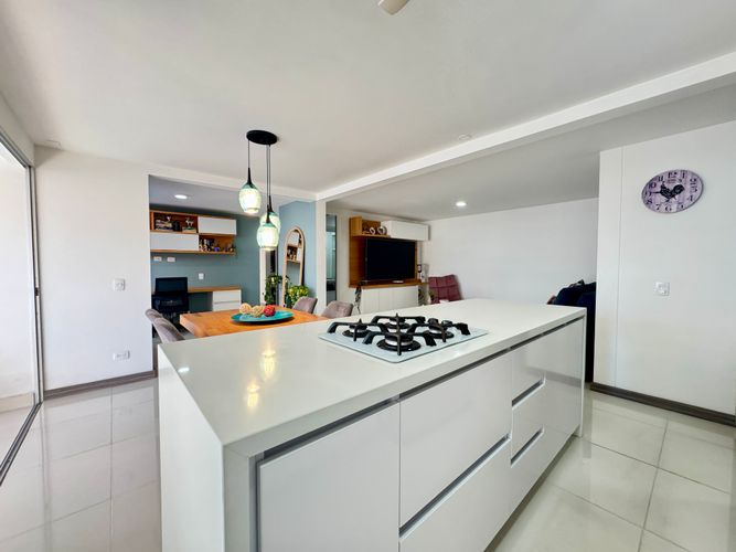 Apartamento de 3 alcobas en venta en Suramérica, Itagüí, 88 m² · foto 8 de 19