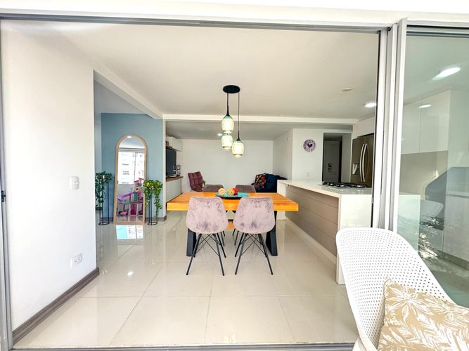 Apartamento de 3 alcobas en venta en Suramérica, Itagüí, 88 m² · foto 11 de 19