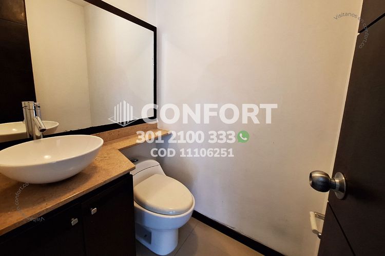 Apartamento de 4 alcobas en arriendo en Los Balsos, Medellín, 130 m² · foto 9 de 24