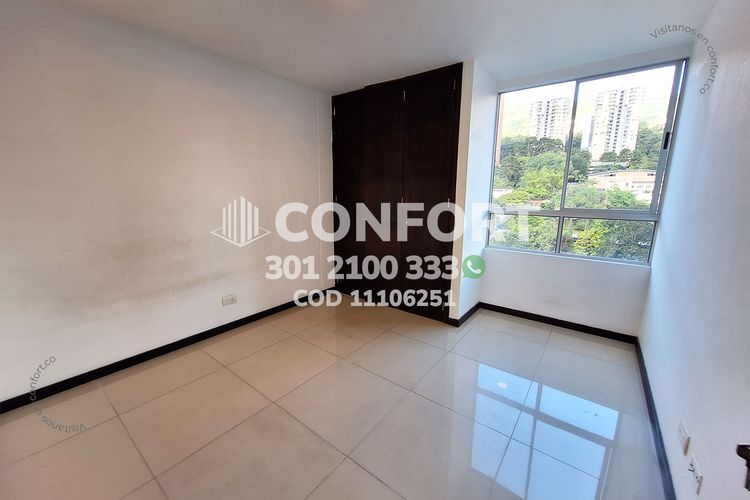 Apartamento de 4 alcobas en arriendo en Los Balsos, Medellín, 130 m² · foto 17 de 24