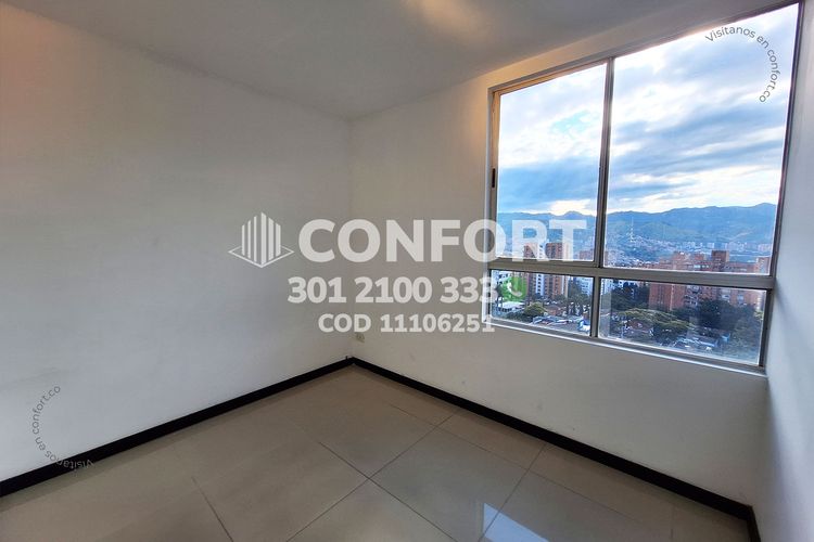 Apartamento de 4 alcobas en arriendo en Los Balsos, Medellín, 130 m² · foto 18 de 24